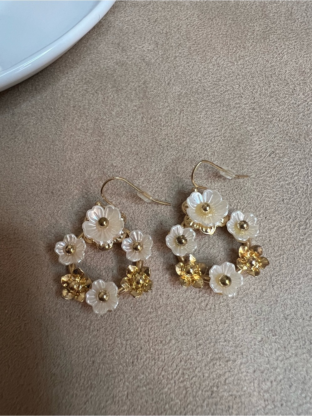 Pearl White & Gold Floral Dangle Earrings